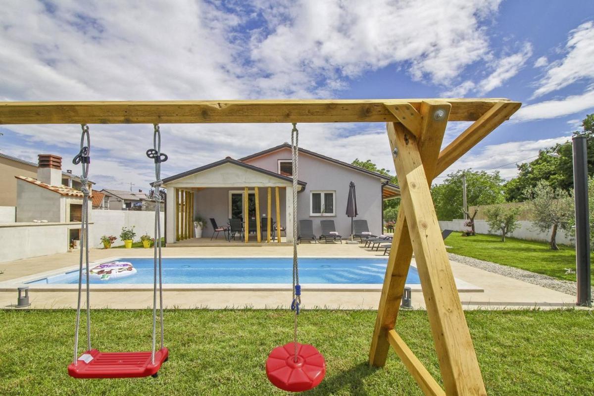 Natascha In Pamici - Haus Fuer 6 Personen Villa Zminj ภายนอก รูปภาพ